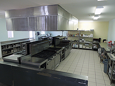 Location de cuisine commerciale et salle de rception pour restaurateur, gestionnaire, traiteur et chef cuisinier  Montral, Laval, la Rive-Nord et les Basses-Laurentides.